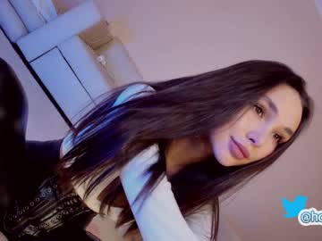 Cam stars girl hollyextra image #3254300
