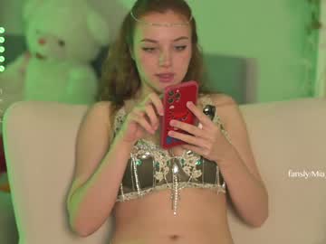 Cam stars girl mia_milagros image #5785060