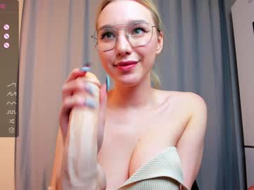 Cam stars girl nerdy_freyua image #5423178