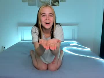 Cam stars girl renee_whi image #3162193
