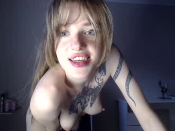 Cam stars girl esther_estrie image #6032441
