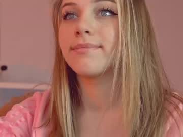 Cam stars girl mia_milagros image #1310648
