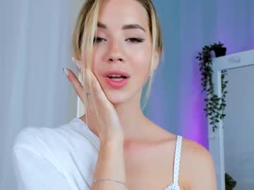Cam stars girl emmi_rosee image #2046759