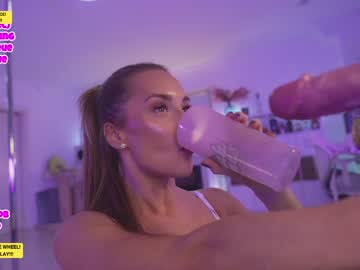 Cam stars girl hannahjames710 image #5639092