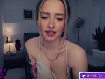 Cam stars girl _yvie_ image #4346597
