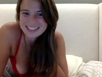 Cam stars girl carolinakiss14 image #2495654