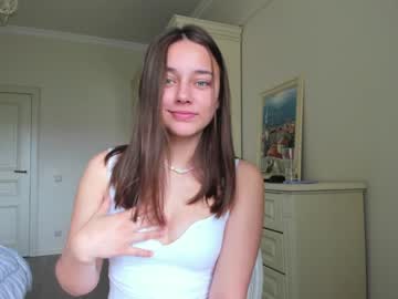 Cam stars girl eleonora_linn image #2203233