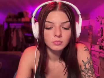 ultravioletts cam stars