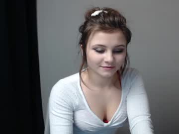 Cam stars girl relax_nina image #681323