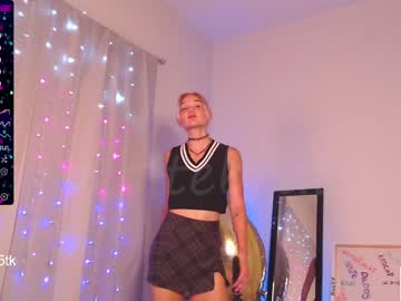 Cam stars girl petitebrat image #4965291