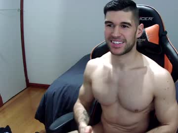 muscularprettyman cam stars