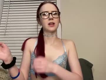 Cam stars girl petite_scarlettt image #5029759