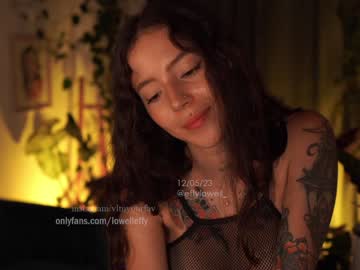 Cam stars girl effylowell_ image #4343684