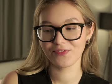 gillianelletson cam stars