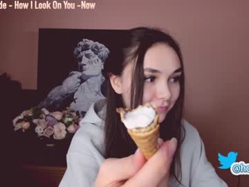 Cam stars girl hollyextra image #2177434