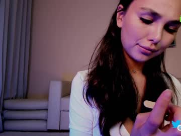 Cam stars girl hollyextra image #3991000