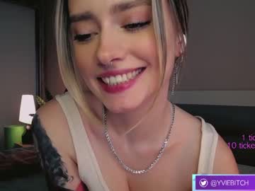 Cam stars girl _yvie_ image #3666331