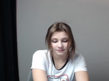 Cam stars girl relax_nina image #522748