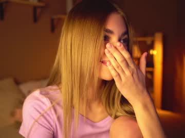 Cam stars girl cuteelsa_ image #6117121