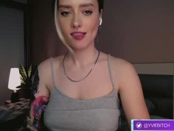 Cam stars girl _yvie_ image #3630814