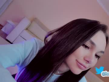 Cam stars girl hollyextra image #3004148