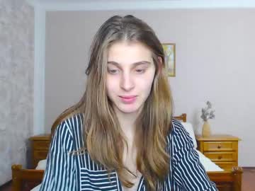 Cam stars girl little_kitt1y_ image #5583110