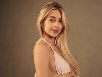 Cam stars girl cuteelsa_ image #4837184