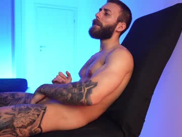 Cam stars man c_o_n_q_u_e_r image #2926662