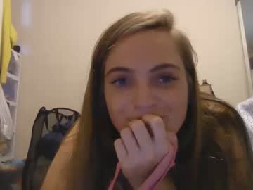 Cam stars girl kkloveee777 image #4911484
