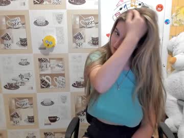 Cam stars girl emmika_ image #2314730