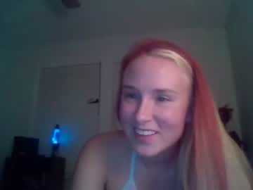 Cam stars girl lessclothesmorefunn image #2675541