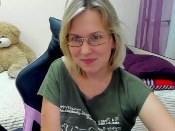 Cam stars girl babe_moon image #2336153