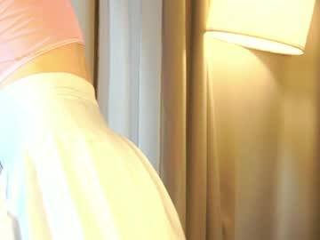 Cam stars girl flowers_jane image #6998252