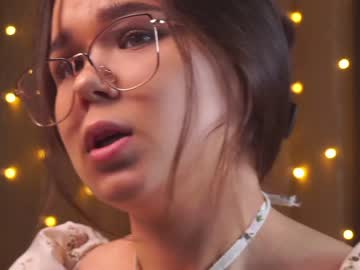Cam stars girl helenmoors image #4413535