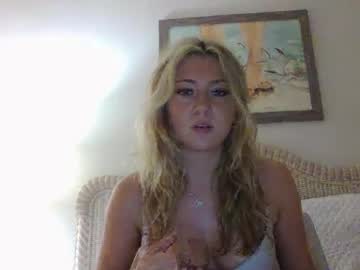 oliviamaexo cam stars