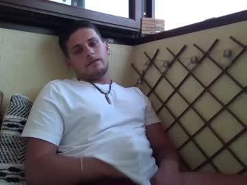 Cam stars man roberto_twink1 image #4681494
