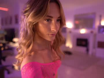 Cam stars girl hannahjames710 image #4310181