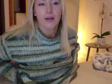 christinasiemone cam stars