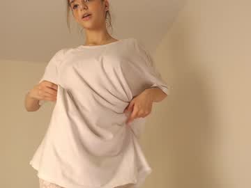 Cam stars girl lesi_moon image #4970386