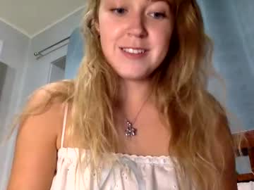 Cam stars girl winterbunny69 image #6424843