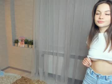 Cam stars girl smiles_energy image #5907011