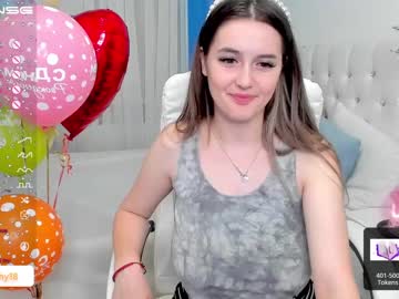 Cam stars girl emmika_ image #4549532