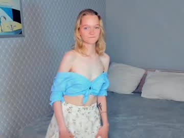 Cam stars girl rose_glasses image #6959491