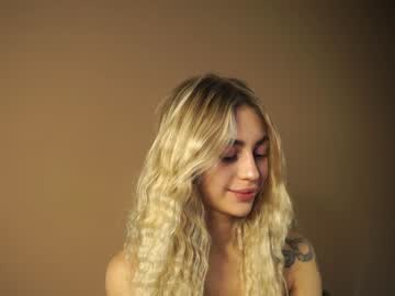 Cam stars girl cuteelsa_ image #5320000