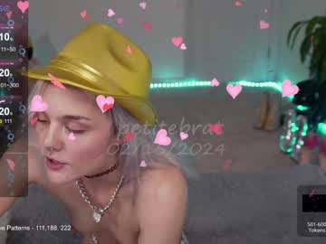 Cam stars girl petitebrat image #6343362