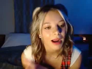 Cam stars girl lily_marieee image #3714633