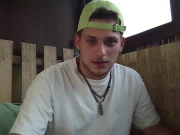 Cam stars man roberto_twink1 image #4376370