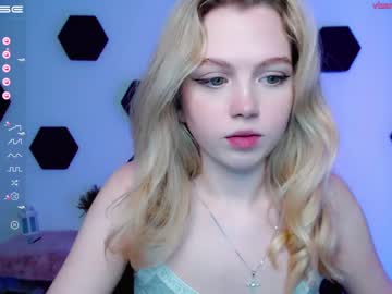 Cam stars girl small_blondee image #3852227