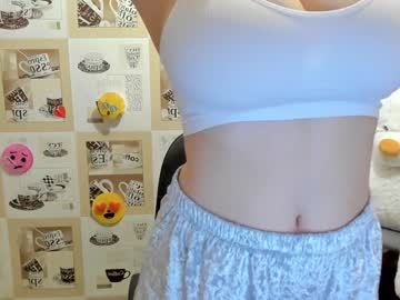 Cam stars girl emmika_ image #2191625