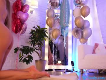 Cam stars girl eva_fashionista image #3722034